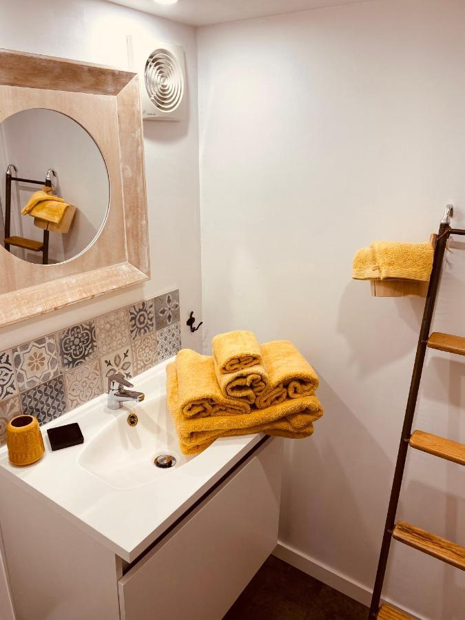 Le 19 Bed & Breakfast Séné Екстериор снимка