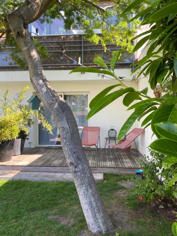 Le 19 Bed & Breakfast Séné Екстериор снимка